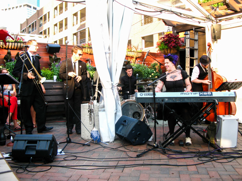 B&TB_crawdadfestival_webTG_-5